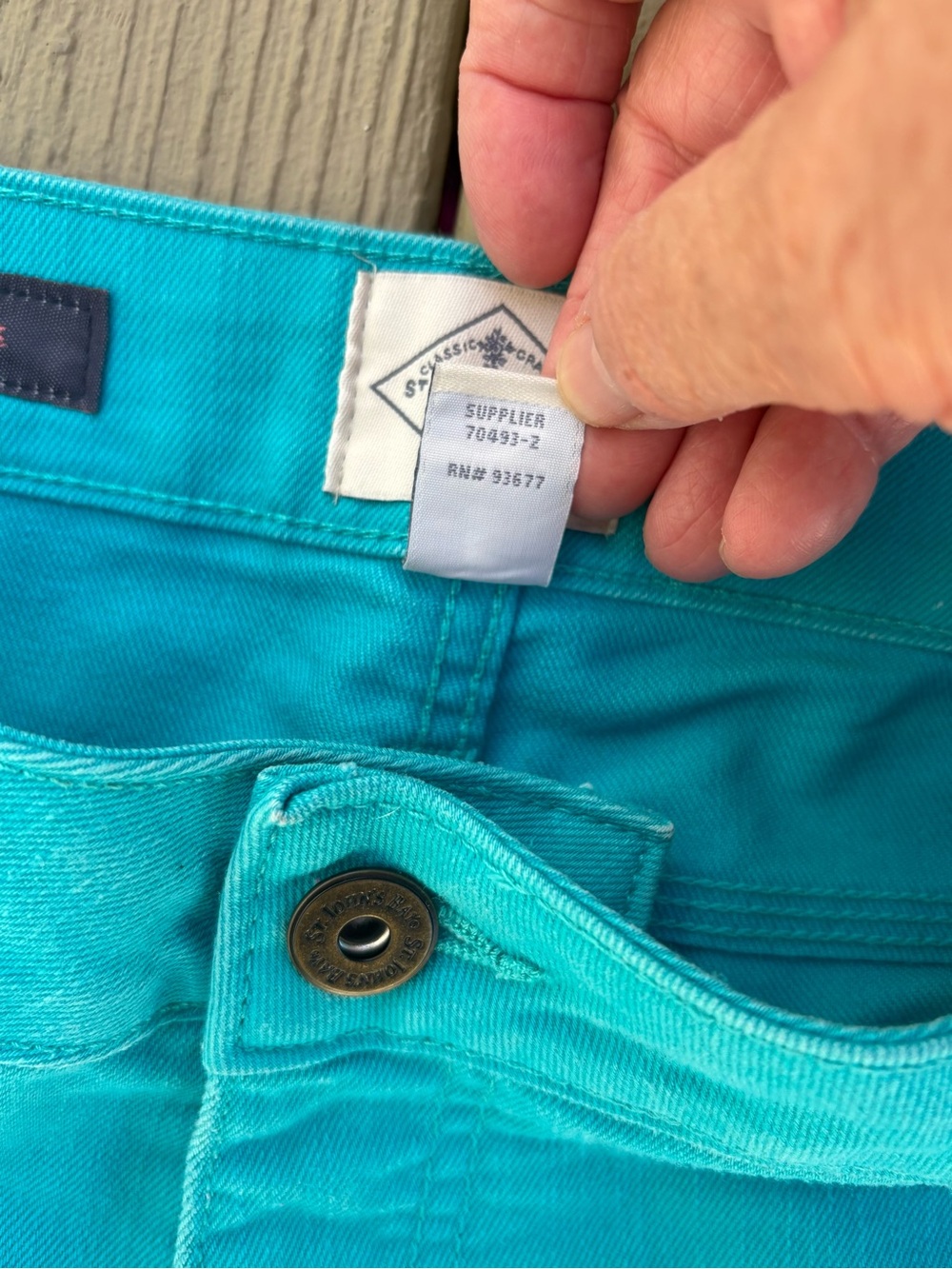 ST. JOHN’S BAY Woman’s turquoise cropped jeans,Size: 16 - Picture 6 of 7